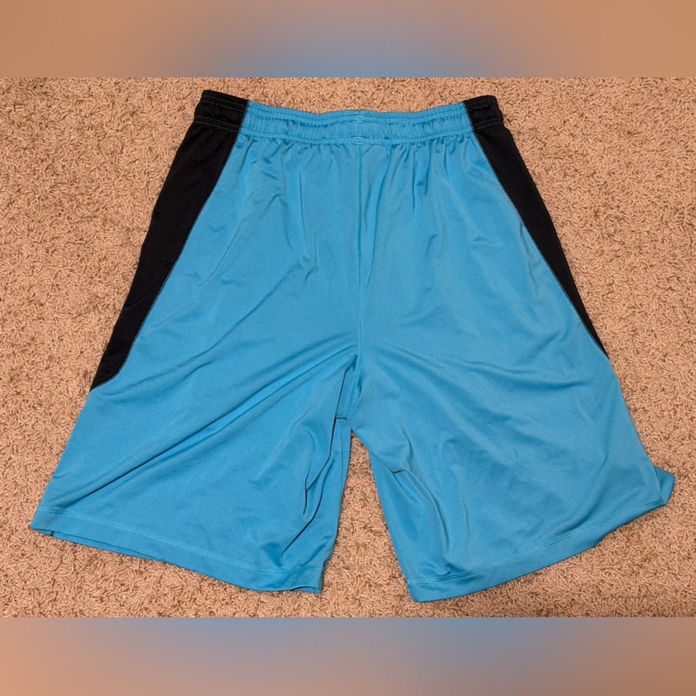 Under Armour Men’s Basketball Shorts Size M - Picture 4 of 4
